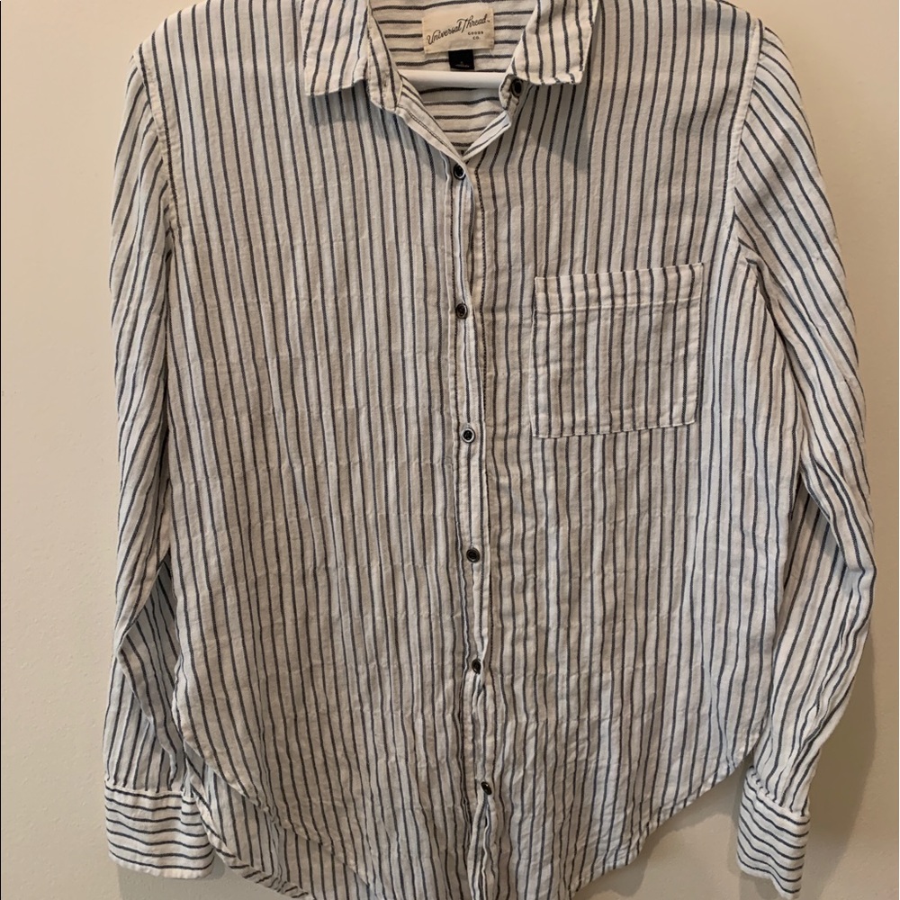 Universal Thread Button Down